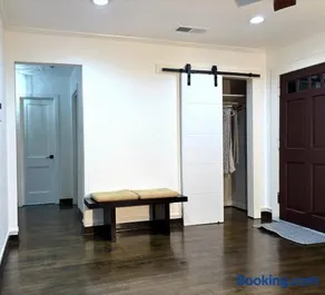 Simple Comforts Home - Midway Hollow North Dallas - Pets Welcome - Image 4