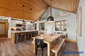 Wildcat Chalet - Image 2