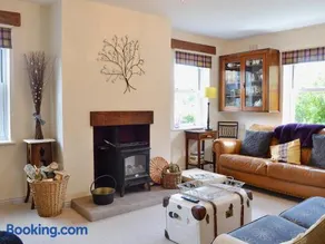 Lilac Cottage - Image 2