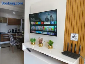 Ótima Localização, com suíte, Garagem coberta apto 201 - Image 3