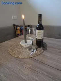Cozy Luhe Cottage - Image 2