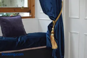 East Claremont Guest House - Image 2