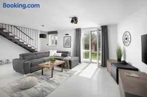 House NoE- with hot tub - Image 3