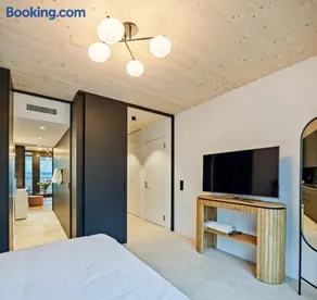 Liv Suites - Self Check-in - Image 3