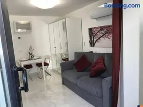 Precioso Apartamento a estrenar con Jardín privado - Image 2