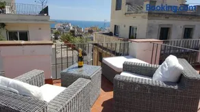 The Sky Attic Apartment - Image 1