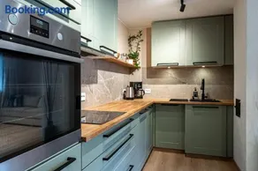 Mountain View Apartment, Free Parking, Hiking Nearby - Image 4