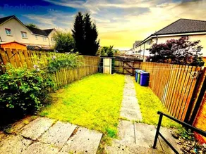 Glasgow Central - Entire house - Free Parking , Free super fast Wifi , Private garden & Parking security - Image 2