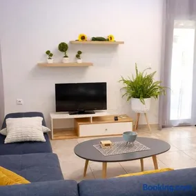 Tom's House - Image 3