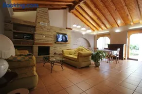Cortile Aurora Bronte - Image 1