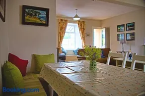 Arthur's Cottage - Image 3