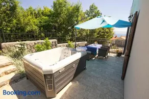 Villa Riviera blue with seaview, pool, whirlpool, parking and boat excursions - Image 2