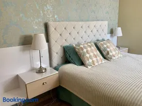 Cozy Independent guest apartment, free parking - Image 1