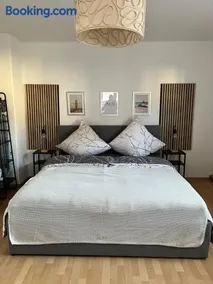 Feel like Home 2 - Image 1