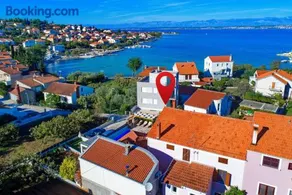 Family-friendly apartments with swimming pool Preko - Ugljan - 20390 - Image 2