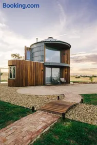 The Silos Accommodation - Image 2