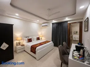 Hotel Capital Home & Apartment Rooms Near Maxx Hospital - Image 3