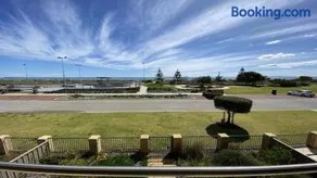 The Beach House - Image 2