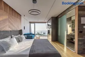 Romantic Jacuzzi Apartment by the Sea,Cape Rodon - Image 2