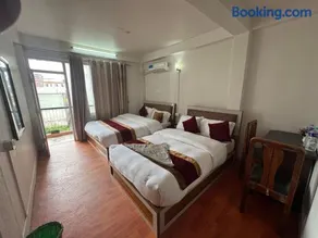 Omtara guest house - Image 1