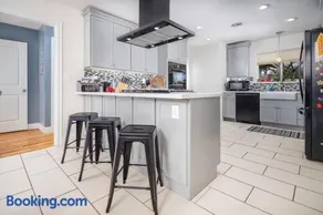 Peppertree Retreat - Image 2