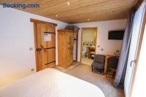 Chalet Monte Bianco - Image 1