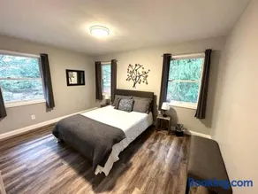 The Sansa Suite at Brants Apple Orchard - Image 4