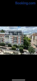 Beau studio avec vue sur Paris - Image 3