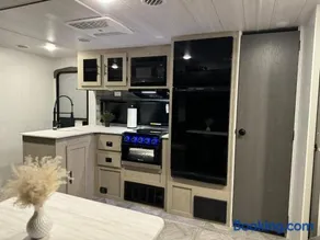 Cozy Stationary RV Getaway - Image 3
