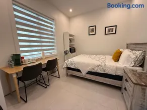 Cozy home in Richmond with private bathrooms - Image 4