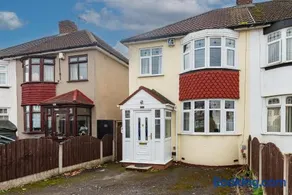 Fabulous 3 Bedroom House Near Black Country Museum Contractors & families - Image 2