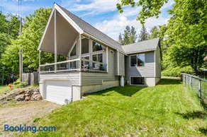 Garfield Bay View Home - Image 1