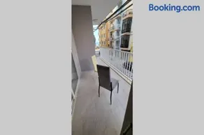 SeaView 2 Double Bedroom Modern APARTMENT - Image 2