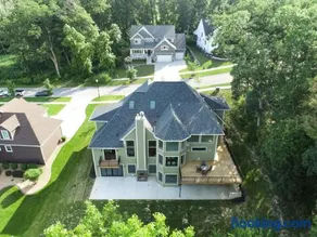 Luxurious Mansion, Deck, Patio, Chef’s Kitchen - Image 1