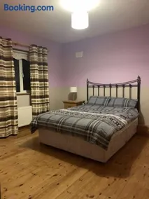 Room 2 , Williamstown, Ireland - Image 2