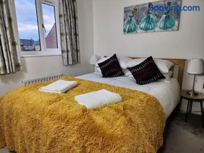 Langford House, 3bedroom, Netflix, Parking, WiFi - Image 2