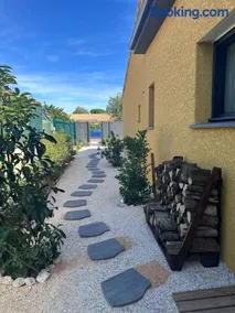 Etoile du Matin avec Piscine Zen Privative - Image 3
