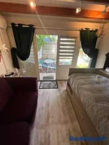 29 Park Avenue , Shoreham-by-Sea , Cozy Cabin - Image 3