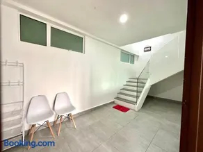 Springfield 3-Storey Cheerful Townhouse #Yoyo Homestay - Image 3