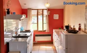 Appartement confortable à Mesnay - 70 m² - Balcon privé - Image 3