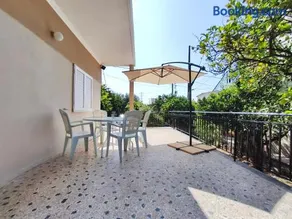 Iris Home - Image 1