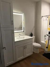 Modern Furnished 1-Bedroom in Suburban Area - Image 1