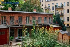 Beautiful Backyard Remise - Image 3