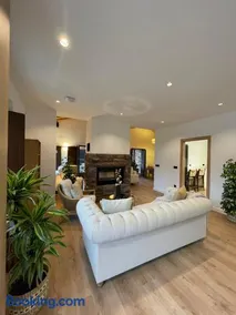 La Casa De Amparo - Image 3