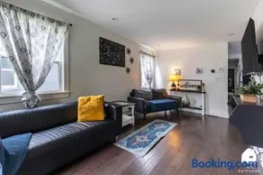 City-Center 2BR Near Attractions - Image 2