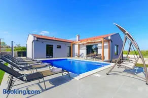 Villa Balun in Orihi - 3 bedrooms - pool - garden - sauna - Image 4