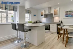 2 Bed in Kingsbridge oc-bc3188 - Image 3