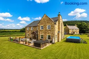 Foxhall Farm - Image 2