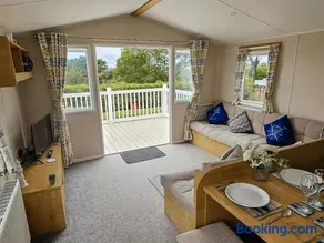 Dog Friendly 8 Berth Static Caravan Newquay - Image 5