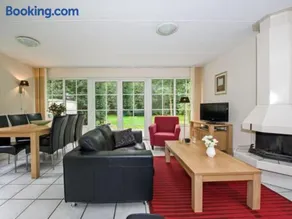 Holiday home with terrace & garden | Dogs allowed - Image 3